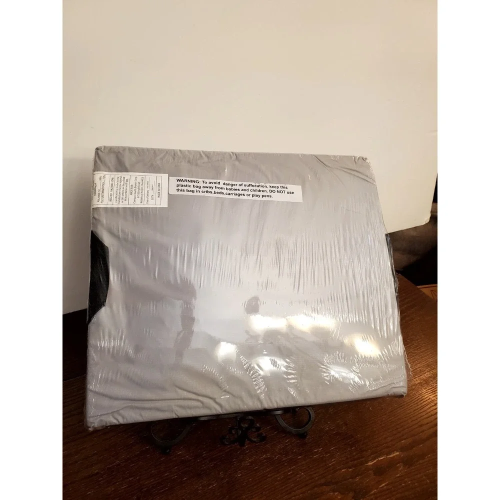 Meridian GEL-182 16x18x2‎ Gel Wheelchair Cushion Water Resistant- Sealed